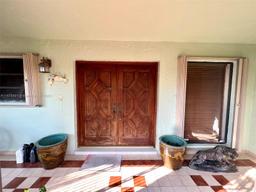 Picture of 9601 SW 66Th St, Miami, FL 33173