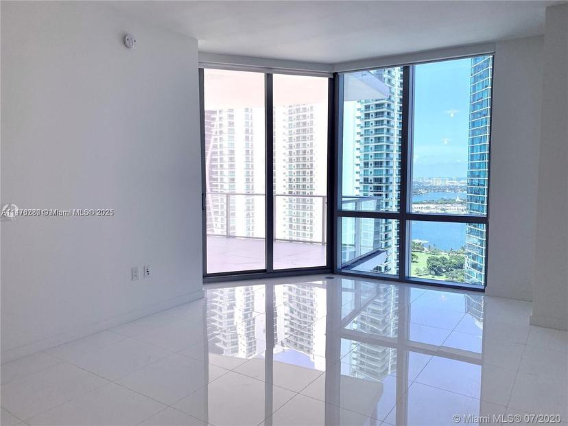 Picture of 851 NE 1St Ave # 3105, Miami FL 33132
