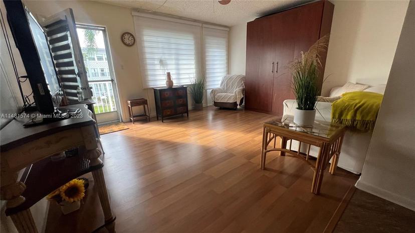 Picture of 15610 NE 6Th Ave # 24B, Miami FL 33162