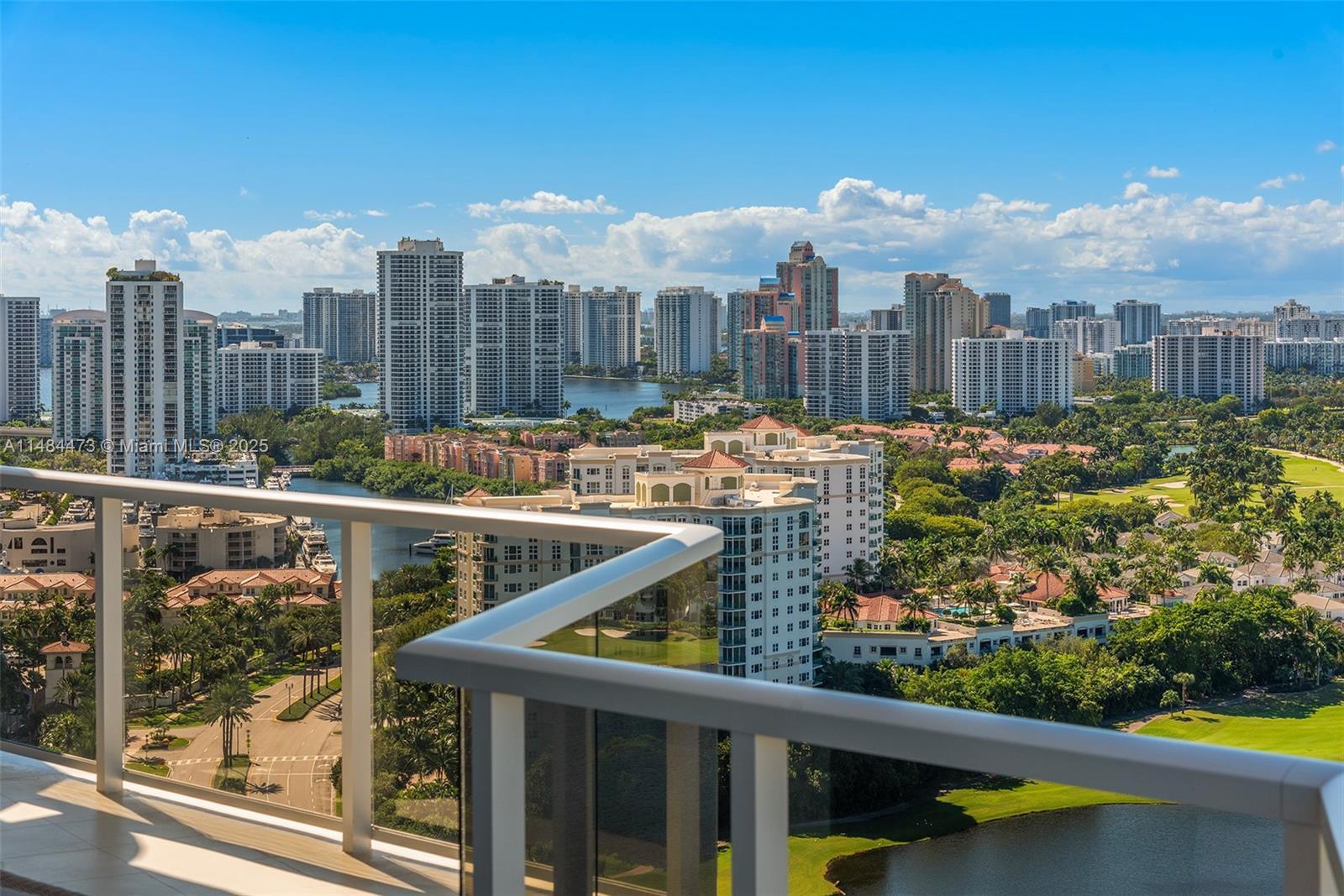 Picture of 20281 E Country Club Dr, Aventura, FL 33180