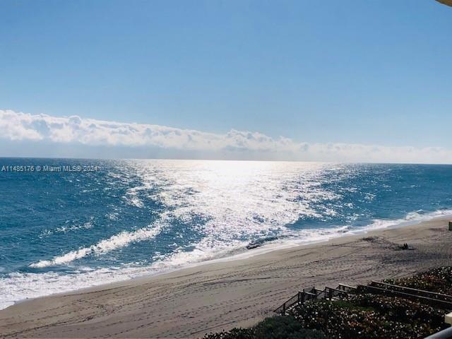 Picture of 19670 Beach Rd, Tequesta FL 33469