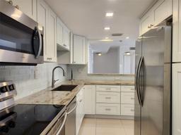 Picture of 5201 Orduna Dr # 14, Coral Gables, FL 33146