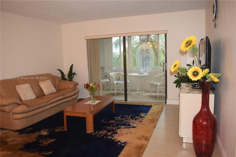 Picture of 3940 NW 42Nd Ave # 316, Lauderdale Lakes FL 33319