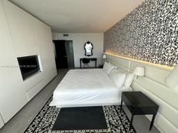 Picture of 1100 West Ave # 1520, Miami Beach, FL 33139