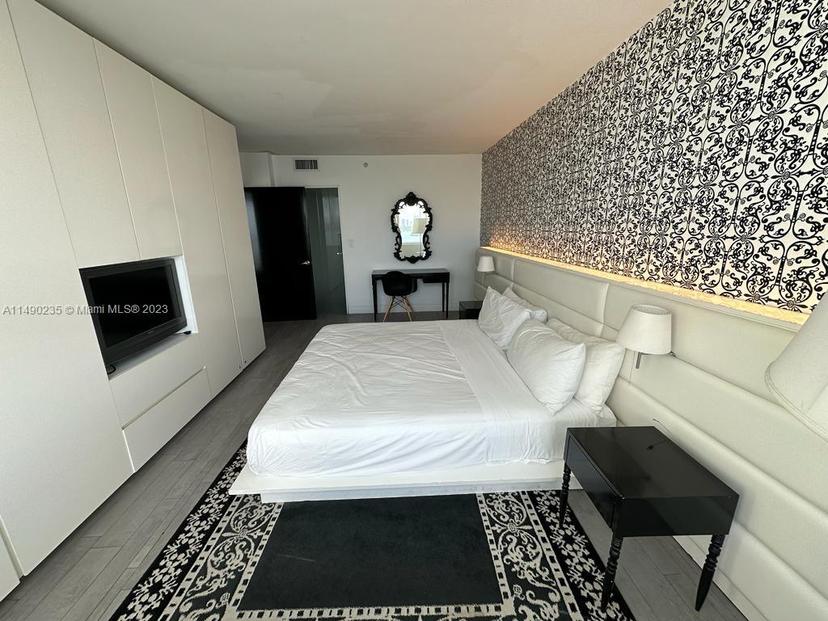 Picture of 1100 West Ave # 1520, Miami Beach FL 33139