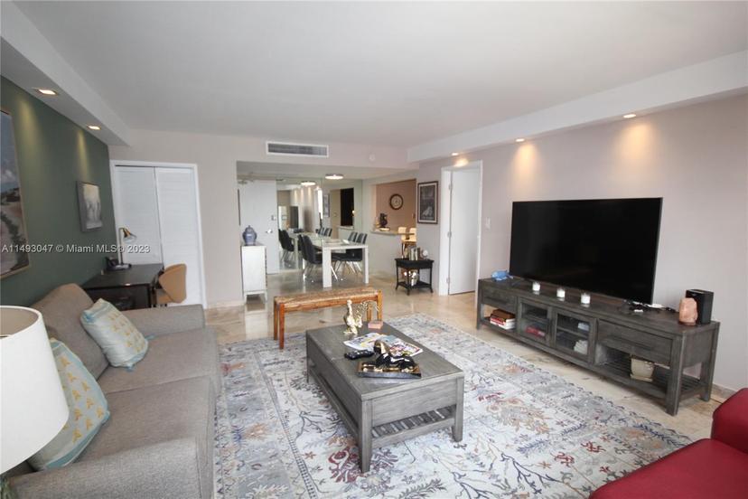 Picture of 5161 Collins Ave # 1610, Miami Beach FL 33140