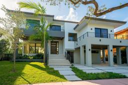 Picture of 760 Woodcrest Rd, Key Biscayne, FL 33149