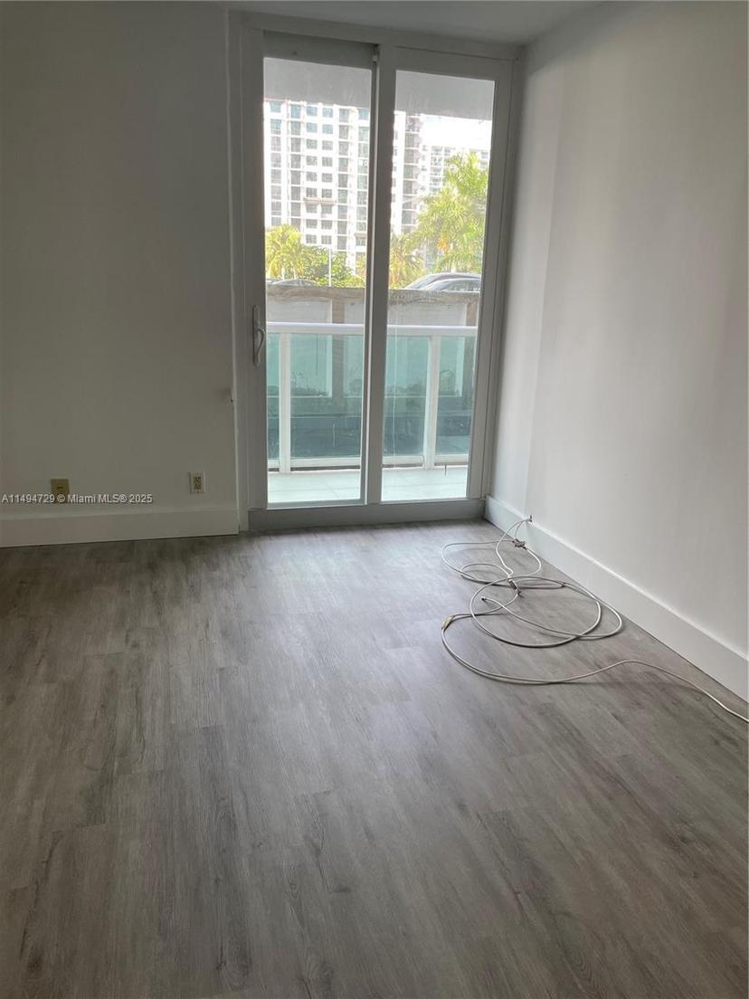 Picture of 100 Bayview Dr # 229, Sunny Isles Beach FL 33160
