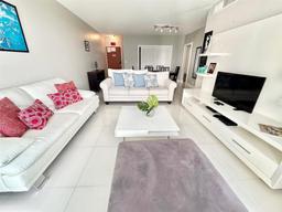Picture of 3901 S Ocean Dr # 10Q, Hollywood, FL 33019