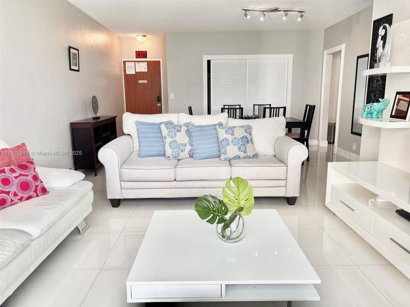 Picture of 3901 S Ocean Dr # 10Q, Hollywood FL 33019