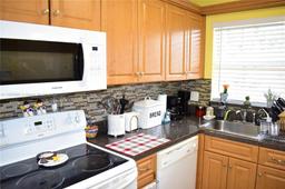 Picture of 8881 Sunrise Lakes Blvd # 107, Sunrise, FL 33322