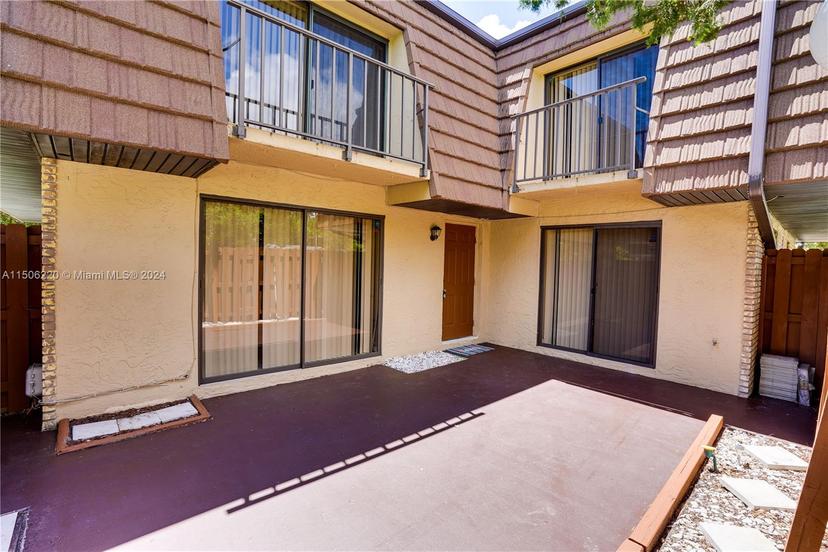 Picture of 1458 N Lawnwood Cir # 27C, Fort Pierce FL 34950