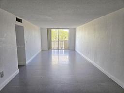Picture of 1800 Sans Souci Blvd # 307, North Miami, FL 33181