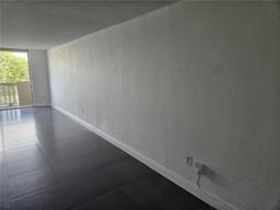 Picture of 1800 Sans Souci Blvd # 307, North Miami, FL 33181