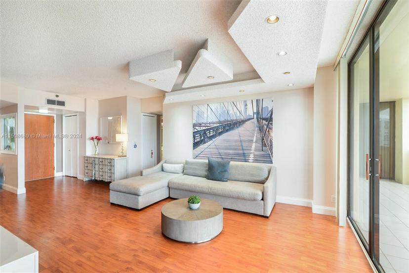 Picture of 19355 Turnberry Way # 19F, Aventura FL 33180