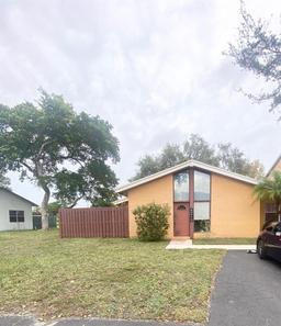 Picture of 7351 W Sunrise Blvd # 7351, Plantation, FL 33313
