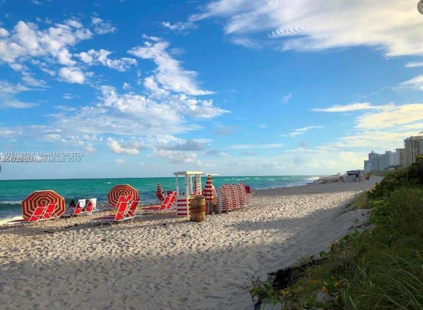 Picture of 6345 Collins # 732, Miami Beach FL 33141