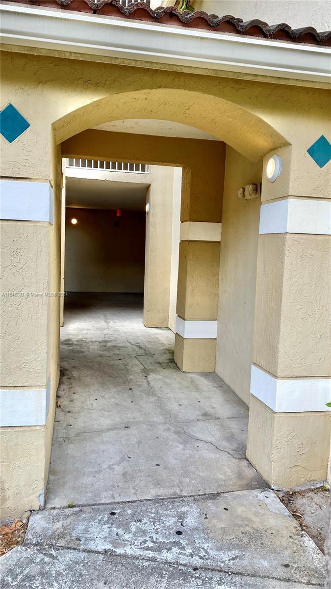 Picture of 470 S Park Rd # 107, Hollywood FL 33021