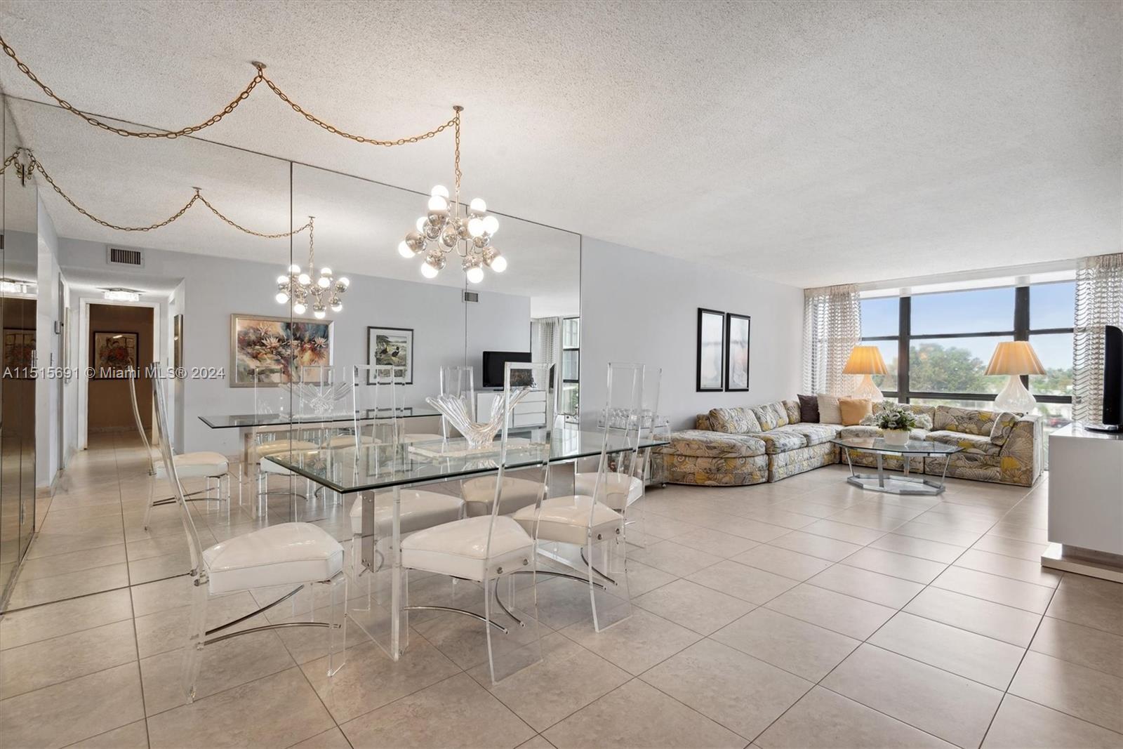 Picture of 1000 Parkview Dr # 423, Hallandale Beach, FL 33009