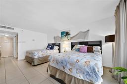 Picture of 19201 N Collins Ave # 1117, Sunny Isles Beach, FL 33160
