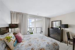 Picture of 19201 N Collins Ave # 1117, Sunny Isles Beach, FL 33160