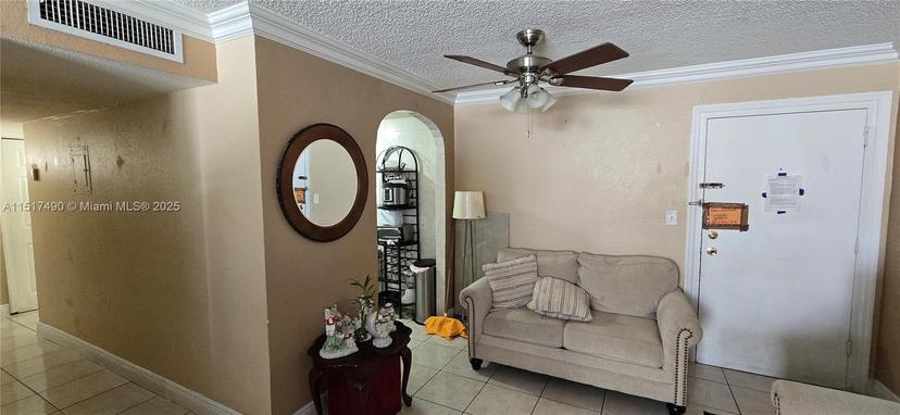 Picture of 606 W 81St St # 117, Hialeah FL 33014