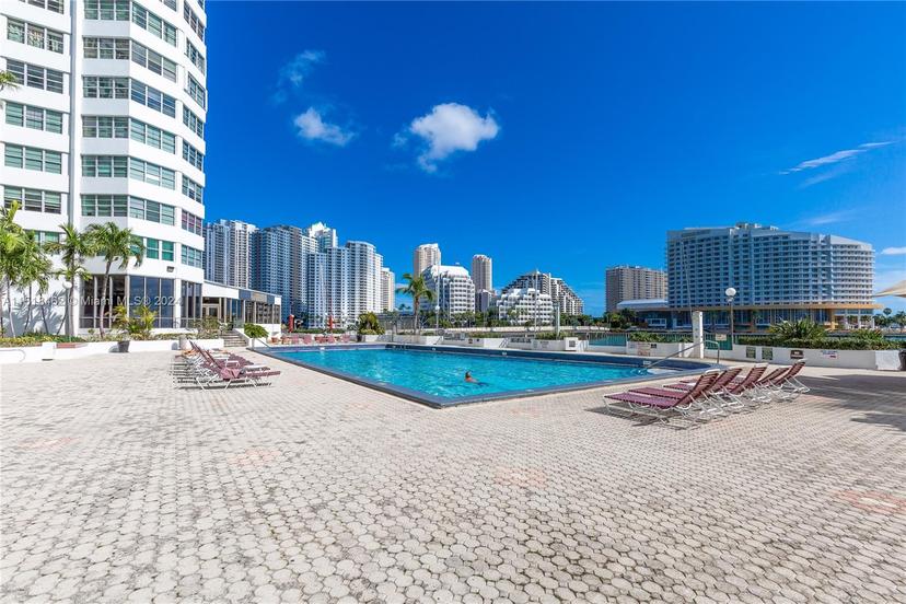 Picture of 905 Brickell Bay Dr # 2028, Miami FL 33131