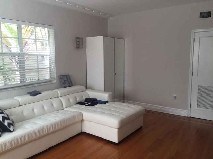 Picture of 1620 Pennsylvania Ave # 206, Miami Beach FL 33139