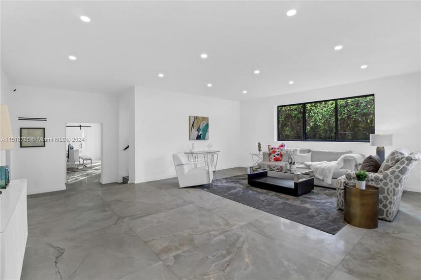 Picture of 888 W 47Th Street, Miami Beach FL 33140