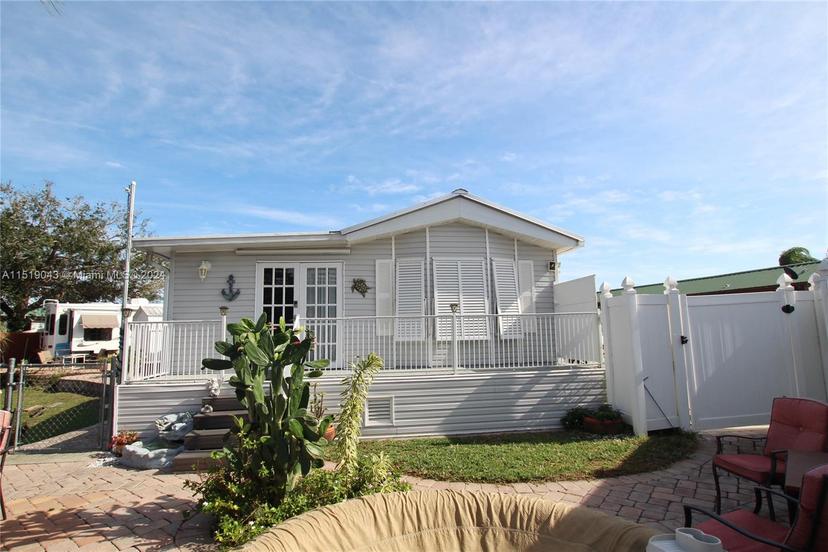 Picture of 7950 W Hwy 78 W # 171, Okeechobee FL 34974