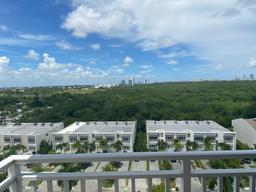 Picture of 2450 NE 135Th St # 1012, North Miami, FL 33181