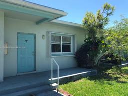 Picture of 1239 Marseille Dr # 8, Miami Beach, FL 33141
