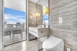 Picture of 18975 Collins Ave # 1105, Sunny Isles Beach, FL 33160