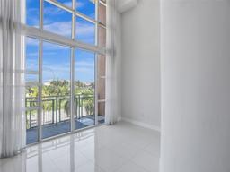 Picture of 244 Biscayne Blvd # 439, Miami, FL 33132