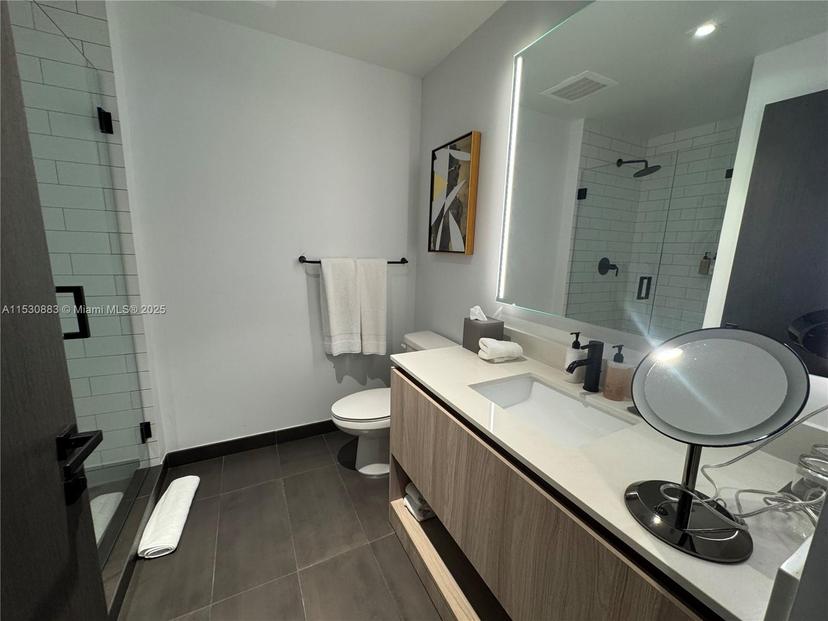 Picture of 398 NE 5Th St # 3813, Miami FL 33132