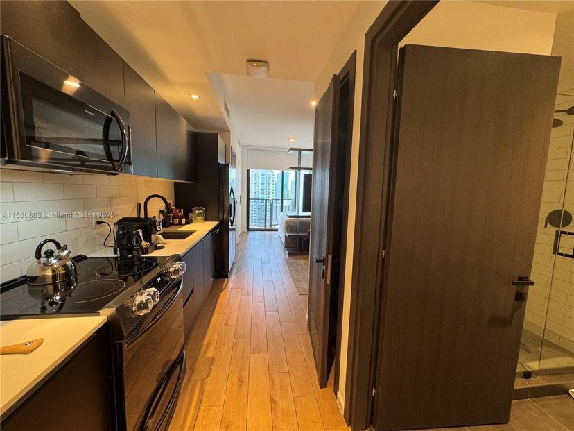 Picture of 398 NE 5Th St # 3813, Miami FL 33132