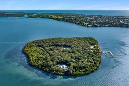 Picture of 10 Cannon Point, Key Largo, FL 33037