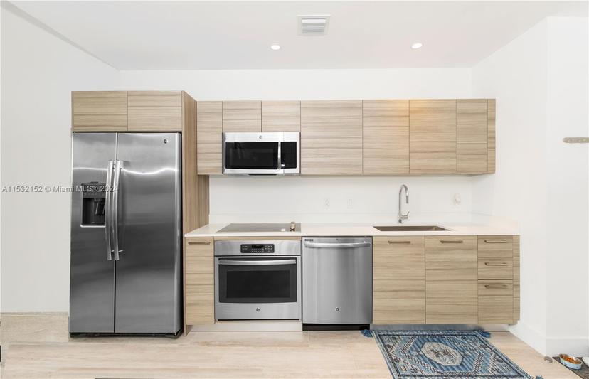 Picture of 121 NE 34Th St # L206, Miami FL 33137