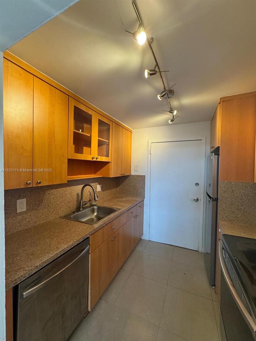 Picture of 2020 NE 135Th St # 303, North Miami FL 33181