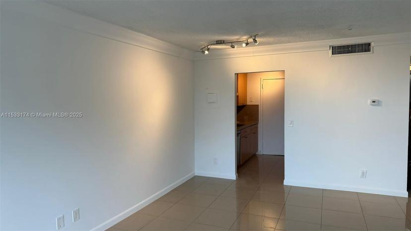 Picture of 2020 NE 135Th St # 303, North Miami FL 33181