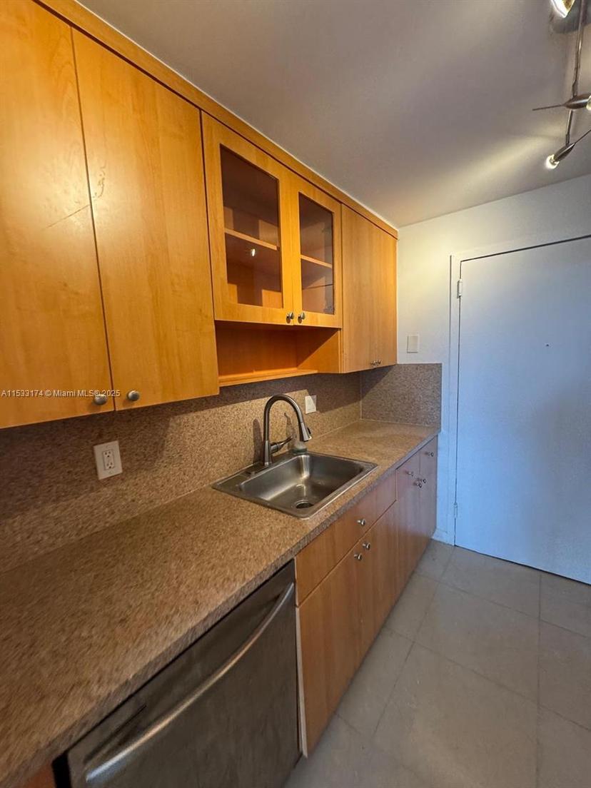 Picture of 2020 NE 135Th St # 303, North Miami FL 33181