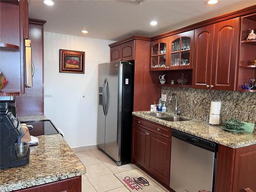 Picture of 1825 S Ocean Dr # 306, Hallandale Beach FL 33009