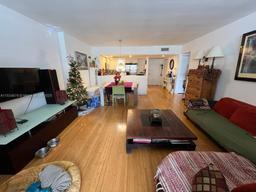 Picture of 5600 Collins Ave # 17T, Miami Beach, FL 33140