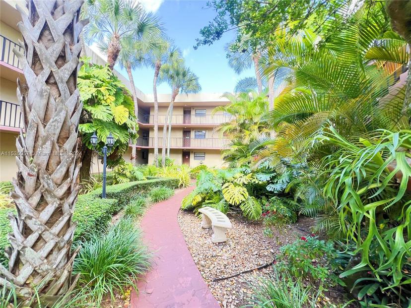 Picture of 10855 SW 112Th Ave # 118, Miami FL 33176