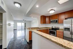 Picture of 110 S Shore Dr # 6C, Miami Beach, FL 33141