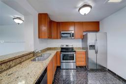 Picture of 110 S Shore Dr # 6C, Miami Beach, FL 33141