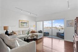 Picture of 3 Island Ave # 10K, Miami Beach, FL 33139