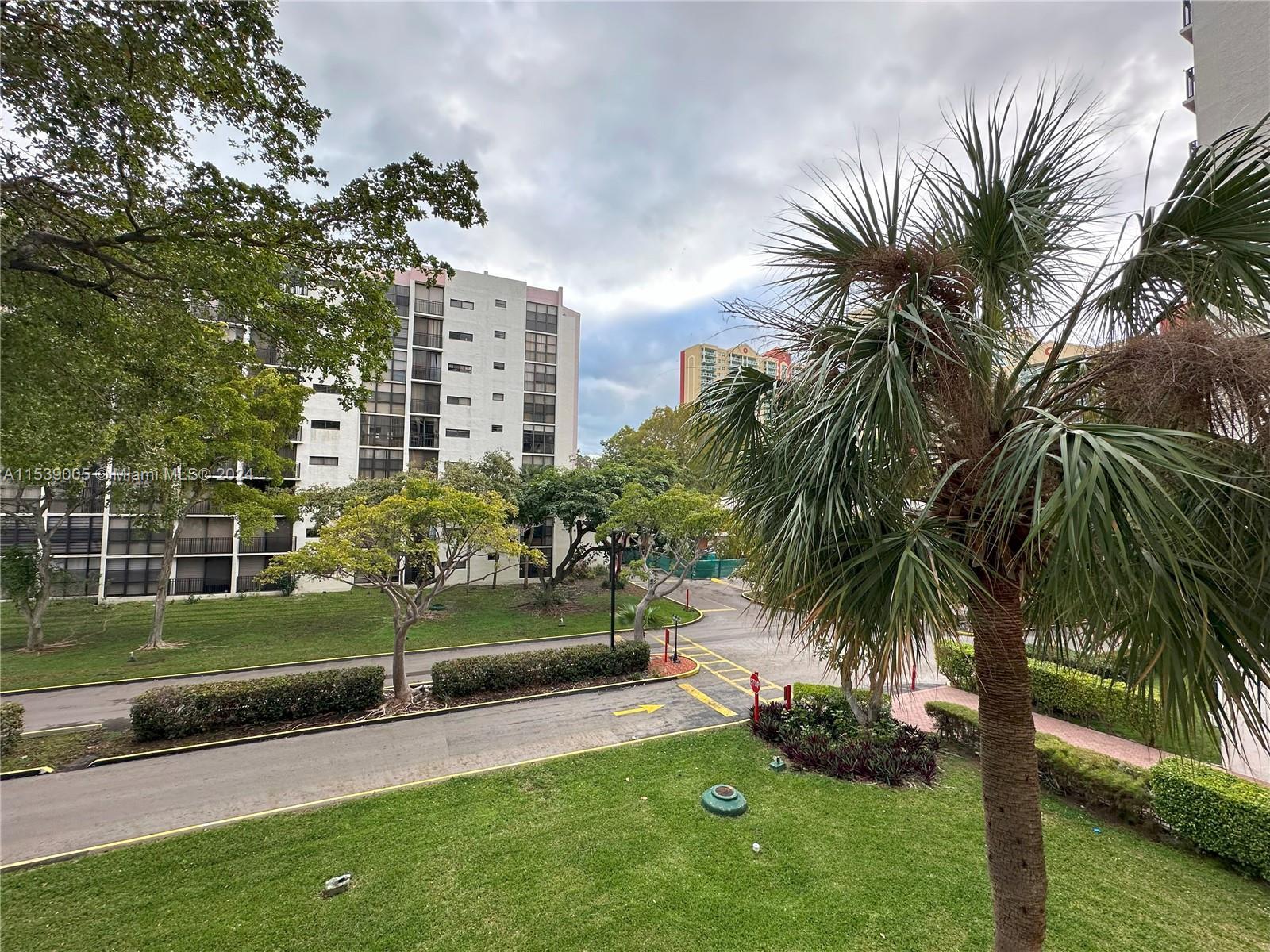 Picture of 17021 N Bay Rd # 4, Sunny Isles Beach, FL 33160