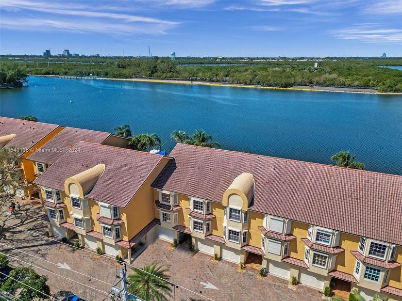 Picture of 4212 N Ocean Dr, Hollywood FL 33019