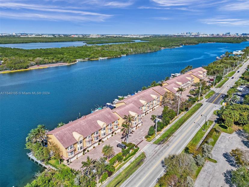 Picture of 4212 N Ocean Dr, Hollywood FL 33019